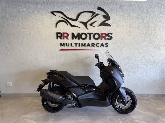 YAMAHA XMAX 300 CONNECTED ABS 
